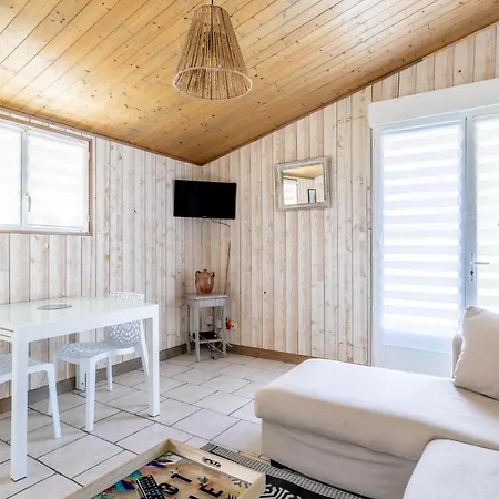 Holiday home Maison De Pecheur Au Calme