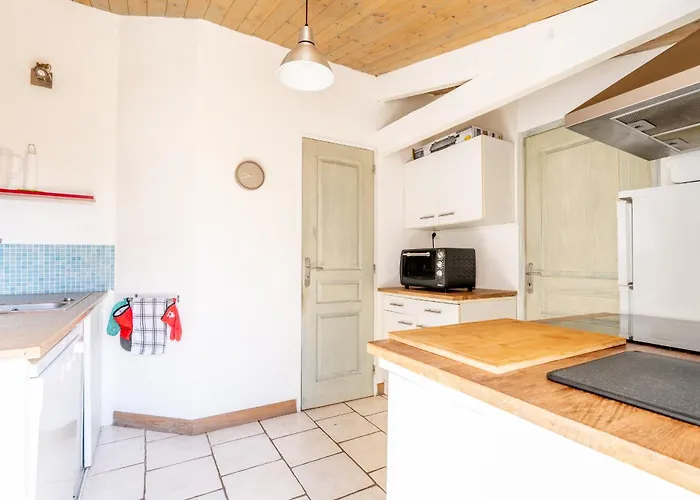 Maison De Pêcheur Au Calme Casa de Férias *